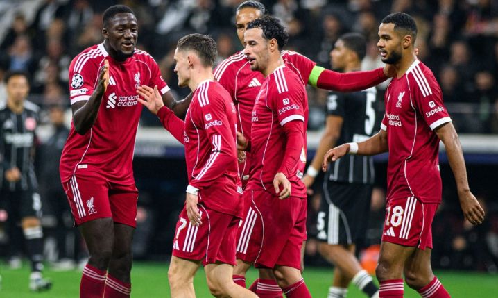 Rywal ruszył po gwiazdę Liverpoolu. Doszło do kontaktu!