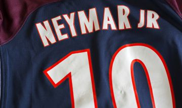 Pires: W PSG jest piłkarz ważniejszy od Neymara