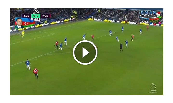 Juan Mata strzela w słupek! [VIDEO]