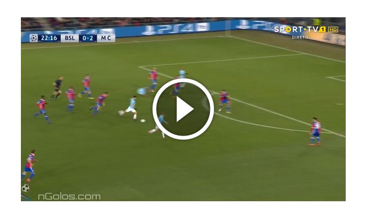 Aguero ładuje gola na 3-0! Bramkarz w szoku... [VIDEO]