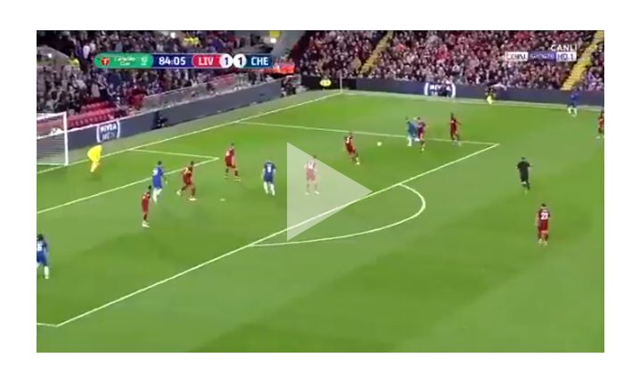 FENOMENALNY gol Hazarda z Liverpoolem! [VIDEO]