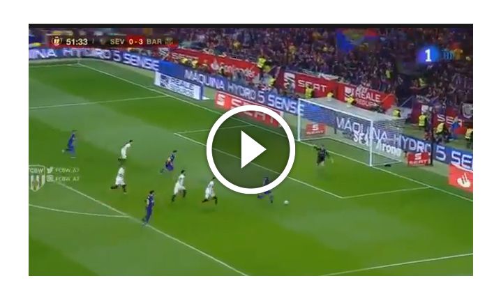 Iniesta strzela gola na 4-0! [VIDEO]