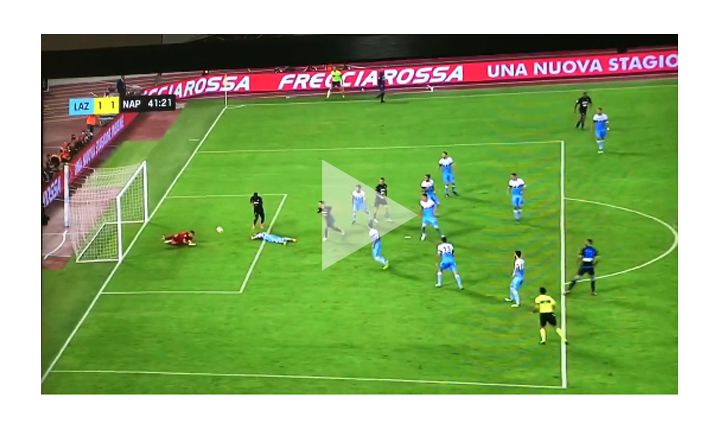 Nieuznany gol Arka Milika z Lazio [VIDEO]
