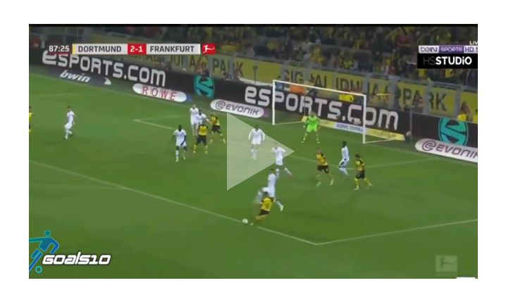 GENIALNY gol Paco Alcacera w Bundeslidze! [VIDEO]