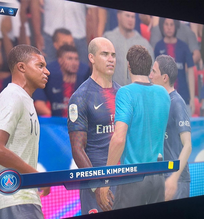 Tak wygląda Kimpembe w grze FIFA 19... :D