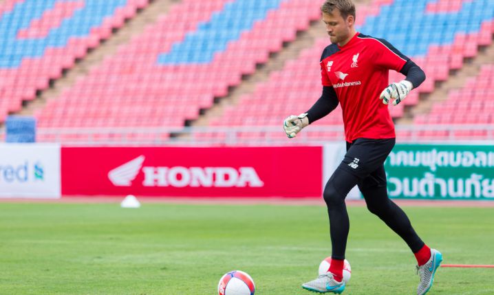 Simon Mignolet na celowniku francuskiego klubu