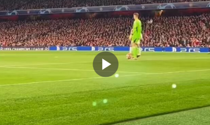 W taki sposób Manuel Neuer ZAŁATWIŁ piłkarza Arsenalu xD [VIDEO]