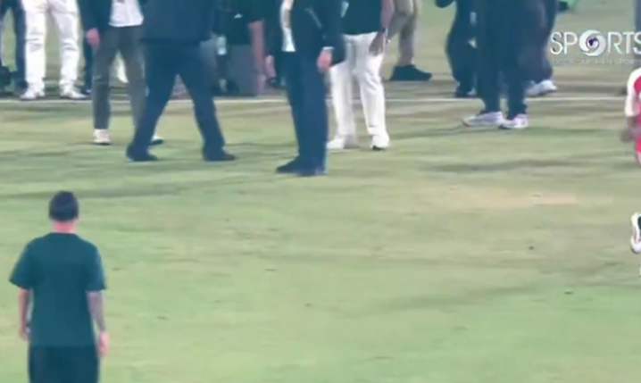 Leo Messi gra w piłkę w Indiach z gościem, który... xD [VIDEO]