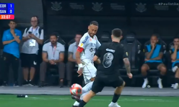 Neymar już CZARUJE w Santosie! Tak załatwił piłkarza Corinthians! [VIDEO]