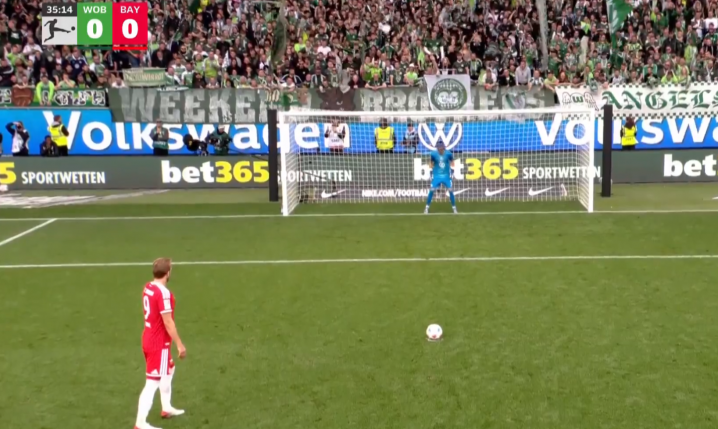Harry Kane MARNUJE karnego z Wolfsburgiem! [VIDEO]