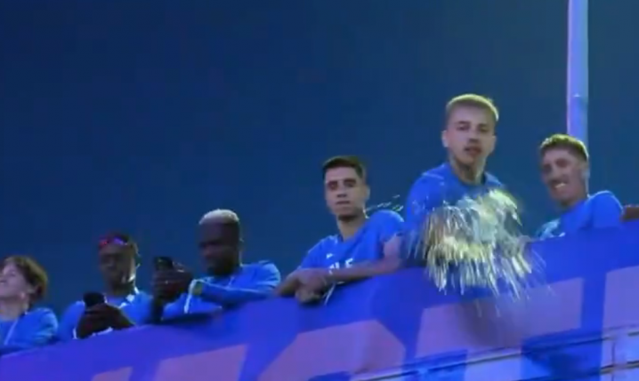 Skrzypczak oblewający Dawida Dobrasza na fecie mistrzowskiej xD [VIDEO]