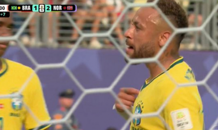 ESPN ujawnia, co mówił Neymar do bramkarza przy rzucie karnym!