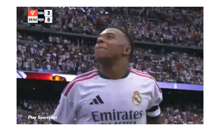 Kylian Mbappe strzela gola na 3-0 z Malagą! [VIDEO]