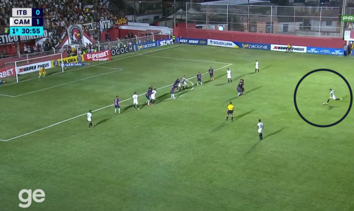 PETARDA Hulka z rzutu wolnego! Co za gol... [VIDEO]