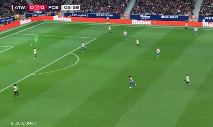 FATALNY błąd Joana Garcii i Atletico prowadzi 1-0 z Barceloną! [VIDEO]