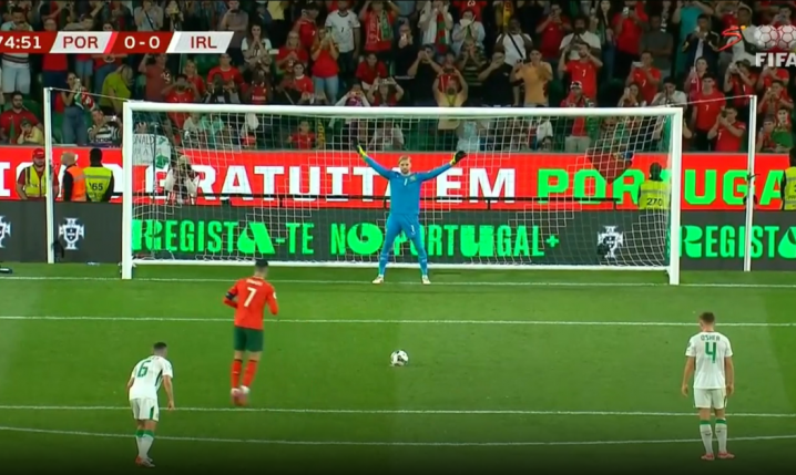 Cristiano Ronaldo NIE TRAFIA rzutu karnego z Irlandią! [VIDEO]