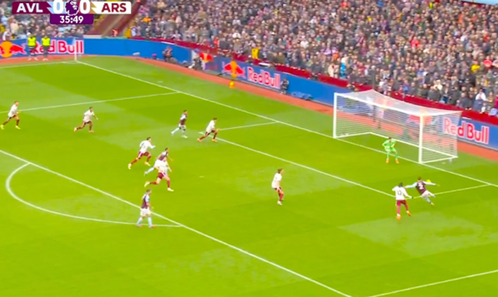 Matty Cash ładuje gola z Arsenalem! 1-0 [VIDEO]