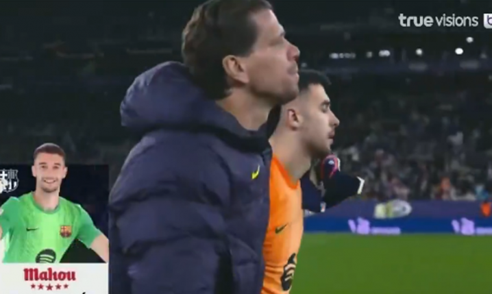 Wojciech Szczęsny podchodzi do Joana Garcii po końcowym gwizdku [VIDEO]