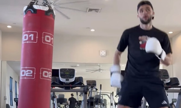 Dariusz Formella przygotowujący się na starcie z Dawidem Dobraszem... xD