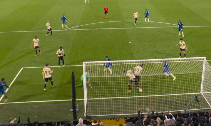 Samobój Kounde w meczu z Chelsea! 1-0 [VIDEO]