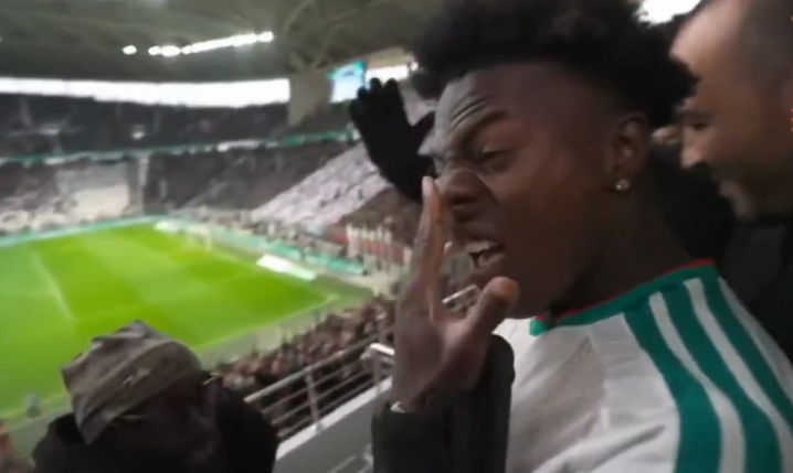 IShowSpeed obrzucony butelkami i oblany wodą na meczu ligi algierskiej  [VIDEO]