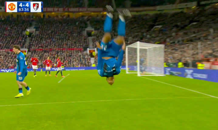 Kroupi strzela gola na 4-4 z Manchesterem United! [VIDEO]