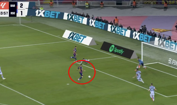 W tej sytuacji Lewandowski NIE STRZELIŁ gola.... [VIDEO]