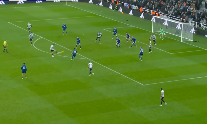 NIEPRAWDOPODOBNA interwencja Pickforda w 94 minucie z Newcastle! [VIDEO]