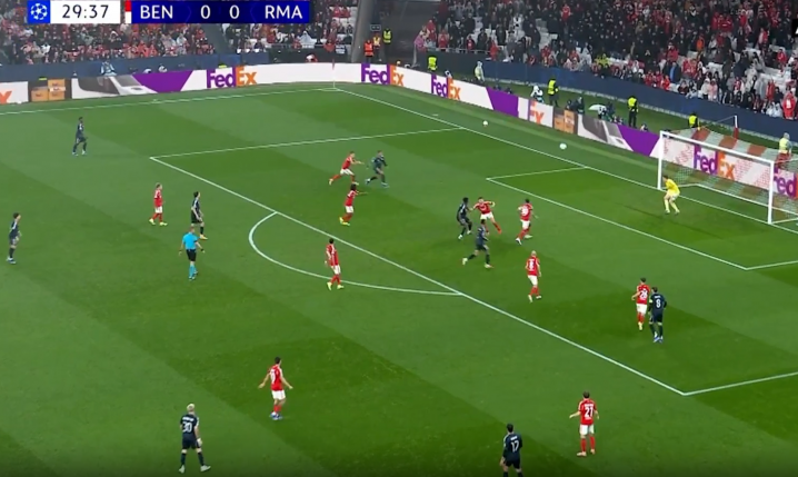 Kylian Mbappe strzela gola z Benfiką w LM! [VIDEO]