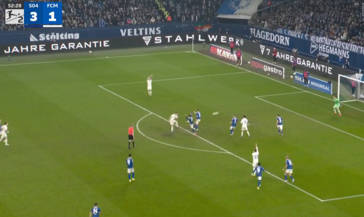 FENOMENALNY gol Mateusza Żukowskiego przeciwko Schalke! [VIDEO]