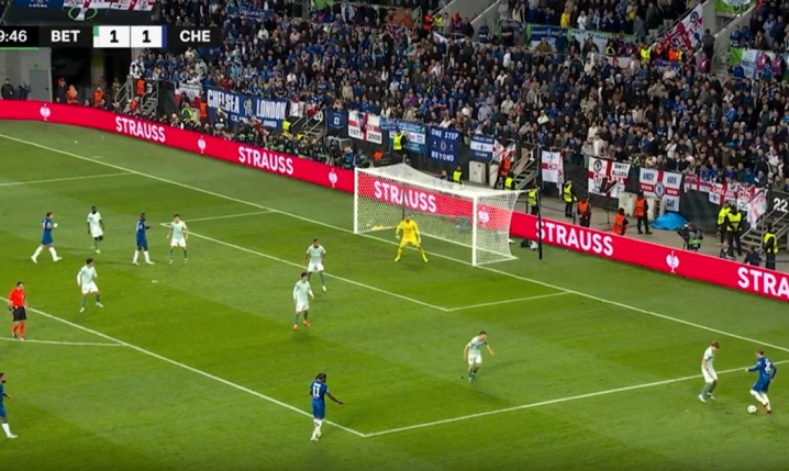 Nicolas Jackson STRZELA GOLA na 2-1 z Betisem w finale! [VIDEO]