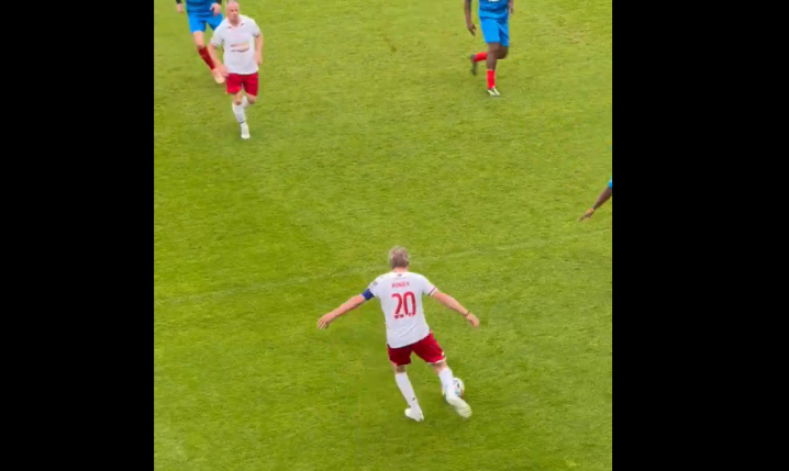 ZAGRANIE Zbigniewa Bońka w meczu gwiazd... :D [VIDEO]