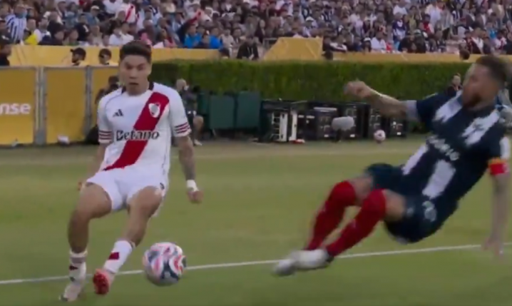 WŚLIZG Sergio Ramosa w meczu z River Plate! [VIDEO]
