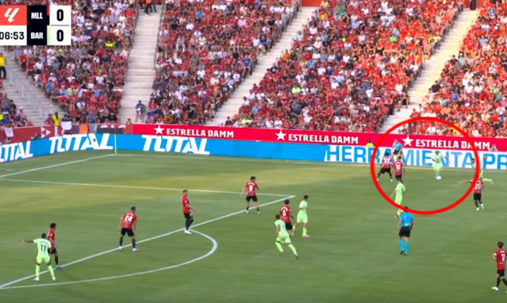 Genialne podanie Yamala i Raphinha strzela gola w 7 minucie! 0-1 [VIDEO]