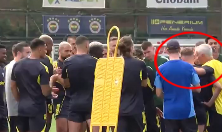 Tak Jose Mourinho wyróżnił Sebastiana Szymańskiego! <3 [VIDEO]