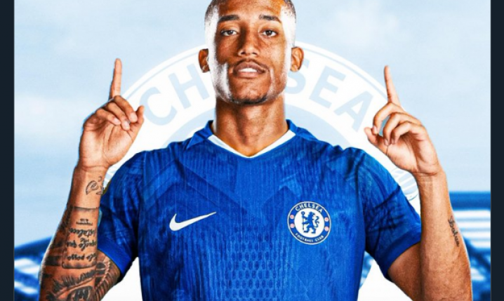 HERE WE GO! Chelsea ściągnęła napastnika za 50 mln funtów!