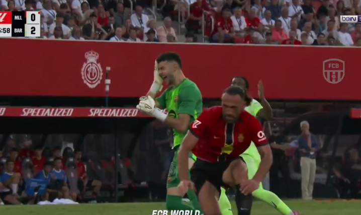 BRUTALNE wejście Muriqiego w bramkarza Barcy i czerwona kartka! [VIDEO]