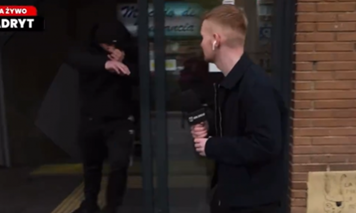 HIT! Kanał Sportowy robi LIVE w Madrycie, aż tu nagle WYSKAKUJE MIESZKANIEC i... xD [VIDEO]