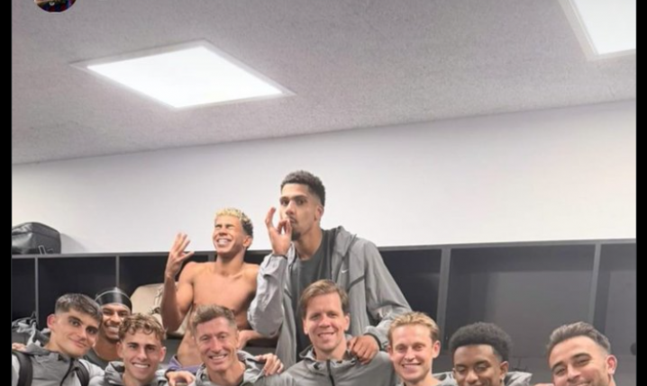 Tak piłkarze Barcy ŚWIĘTOWALI HAT-TRICKA Lewego razem z Polakiem <3