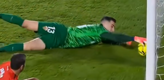 FENOMENALNA INTERWENCJA Inakiego Penii na samej LINII BRAMKOWEJ [VIDEO]