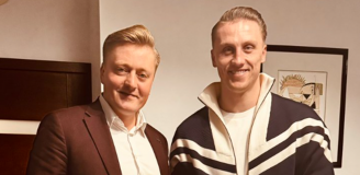 Adwokat ogłosił współpracę z Marcinem Bułką, a ludzie... ZWRÓCILI UWAGĘ NA JEGO SPODNIE xD