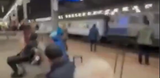KIBICE LEGII jadą pociągiem i... xD [VIDEO]