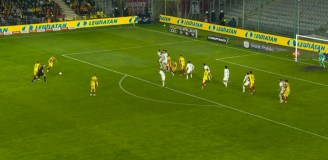 GENIALNY gol Błanika z rzutu wolnego na 1-0 z Widzewem! [VIDEO]