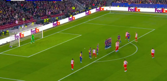 Julian Alvarez ładuje gola z rzutu wolnego Barcelonie! 0-1 [VIDEO]