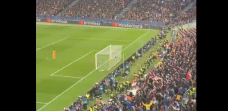 REAKCJA kibiców Barcelony na wejście Wojtka Szczęsnego! <3 [VIDEO]