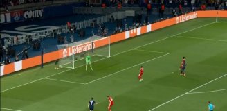 Tak strzela Kvaratskhelia  na 1-1 z Bayernem! [VIDEO]