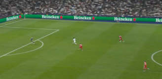 Fatalne wykończenie Viniciusa Juniora... [VIDEO]