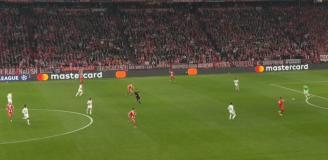 FATALNY błąd Neuera w 30 sekundzie meczu i Real prowadzi! 0-1 [VIDEO]