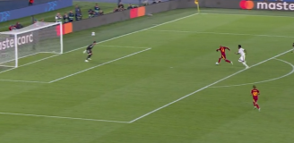 Malen strzela gola na 3-1 z Realem Madryt! [VIDEO]