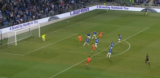 FATALNE zachowanie defensywy Lechai Szachtar strzela kolejnego gola... 0-2 [VIDEO]